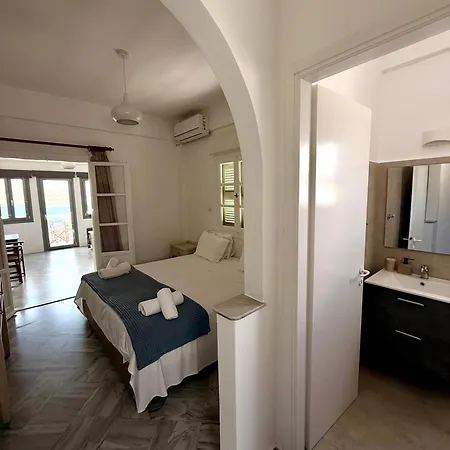 Hara Studios And Apartments-3