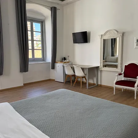 Douskos Guesthouse-3