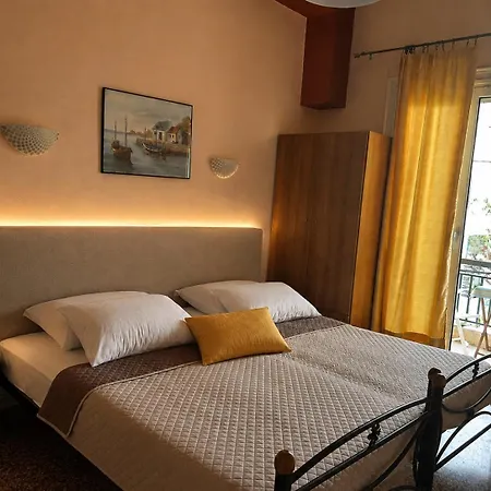 Retro Rooms-2