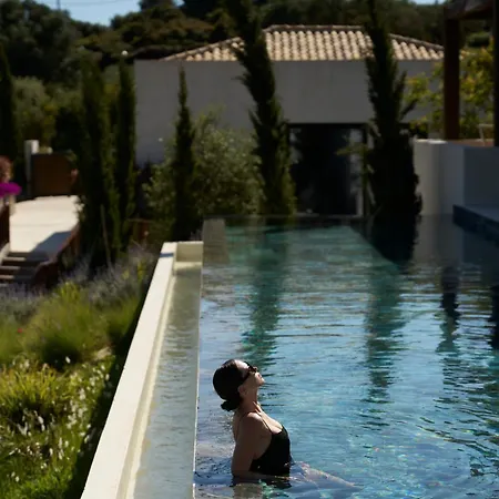 Eliamos Villas Hotel & Spa - Relais & Chateaux-3