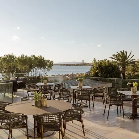 Divani Apollon Palace & Thalasso-2