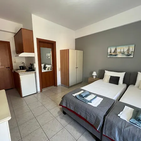 Heaven Studios & Apartments-3