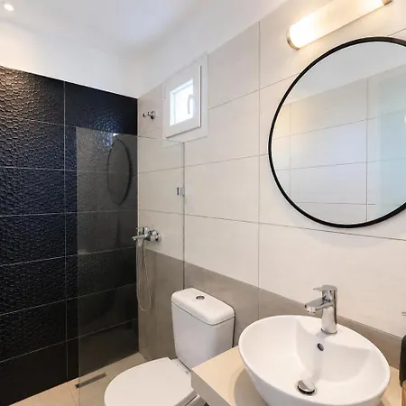 Eleftheria Hotel & Apartments-3