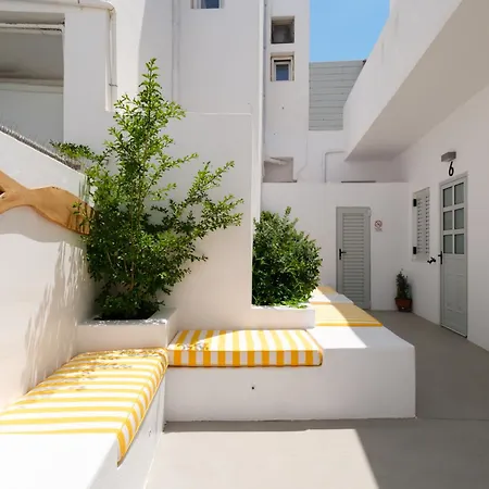 Pelican Paros-3