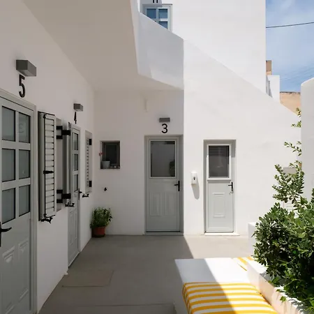 Pelican Paros-2