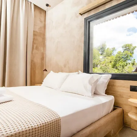 Medusa Luxury Suites-3