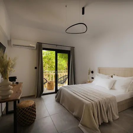 Abelia Boutique Rooms-3