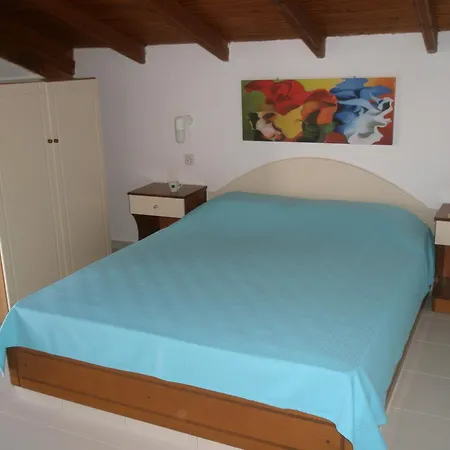 Villa Alexandra Suites-3