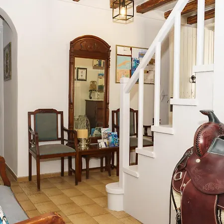 Athina Guesthouse-2