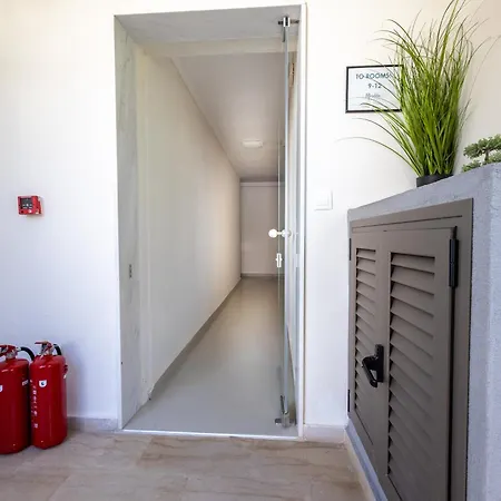 Afrodite Seaside Rooms-3