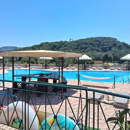 Filoxenia Studios And Mermaid Pool-2