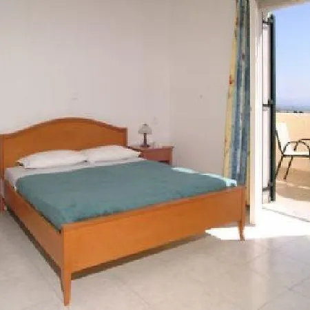 Golden Sun Studios And Apartments-3