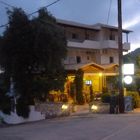 Lichnos Babis Taverna & Rooms-2