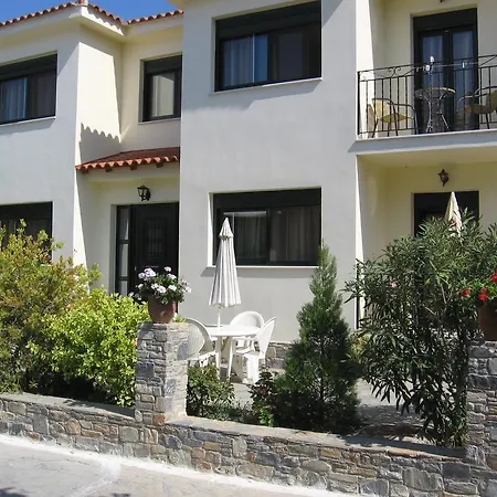 Topaz Apartments-2