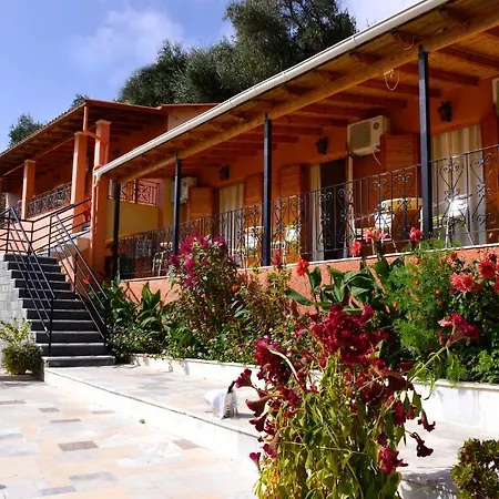 Paradise Studios-2