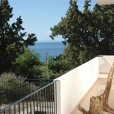Pachnes Bed And Breakfast-3