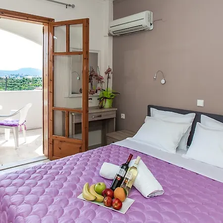 Orelia Pension-2