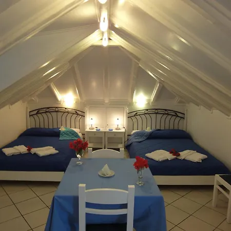 Botsis Guest House-2