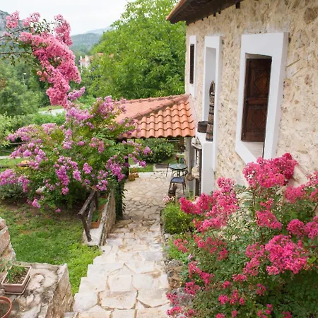 To Archontiko Guesthouse Villa-2