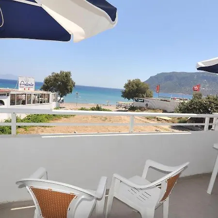 Hotel Seaview Studios-2