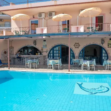 Kleoni Club Apartments-2