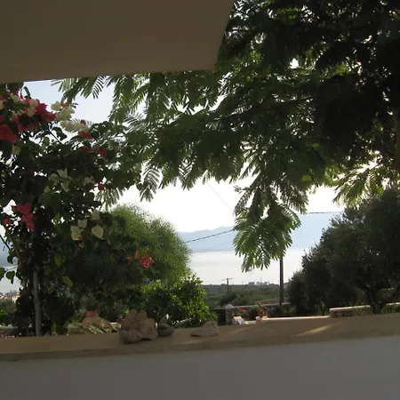 Studios Maniati-2