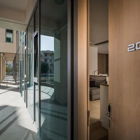 Trianon Luxury Apartments & Suites-2