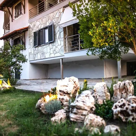 Kokkinos-2