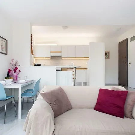 Lemon Grove Apartment-2