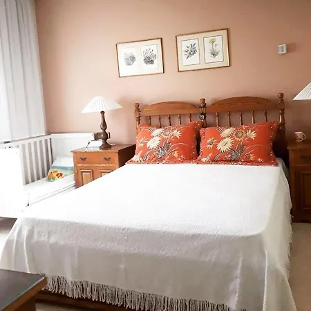 Fantastic Villa, A 5 Minute Drive From The Beach!-3