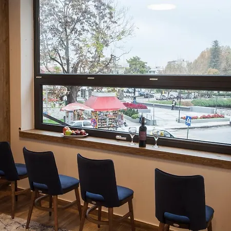 Trikala River House-2
