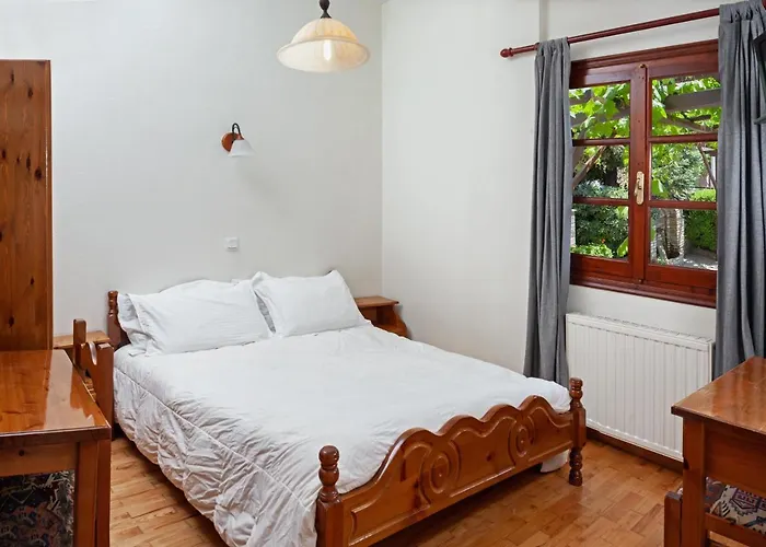 Elatos Country House Bed and Breakfast Πορταριά