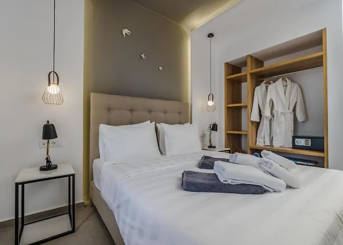 Symphony Suites Santorini Pyrgos Kallistis