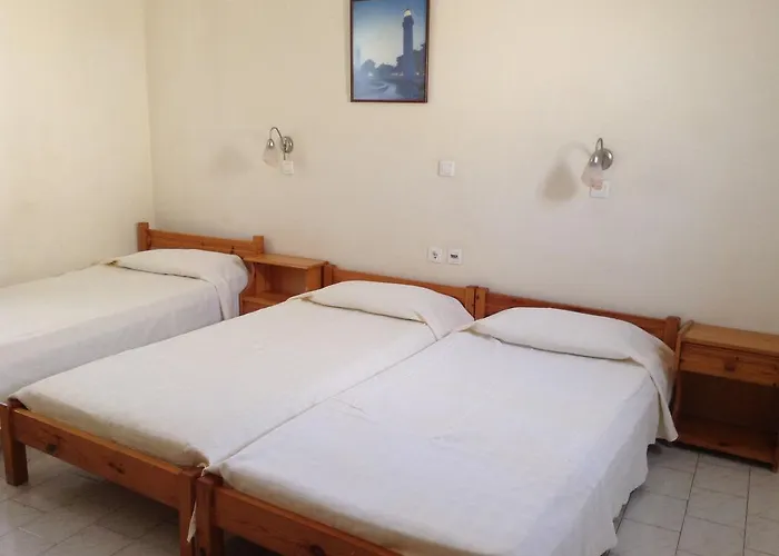 Hotels mit Schwimmbad in Perissa (Santorini)