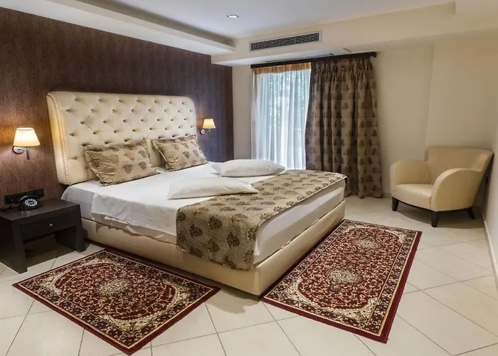 Amalias Hotel Κουρούτα