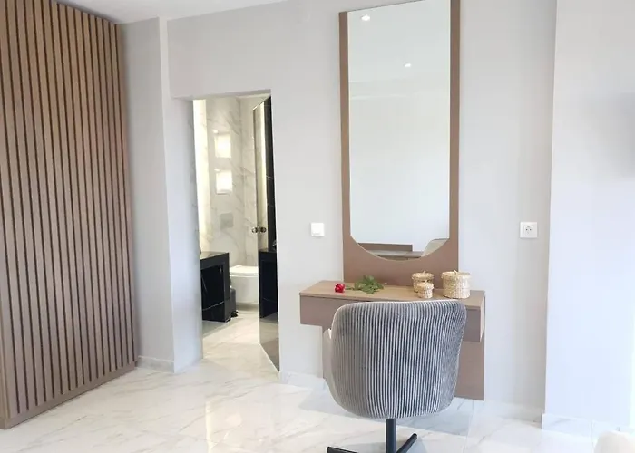 V Luxury Suites Pefkochori