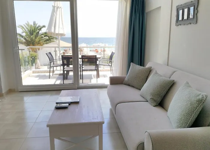 Villa Mediterrane Hotel Nea Iraklitsa