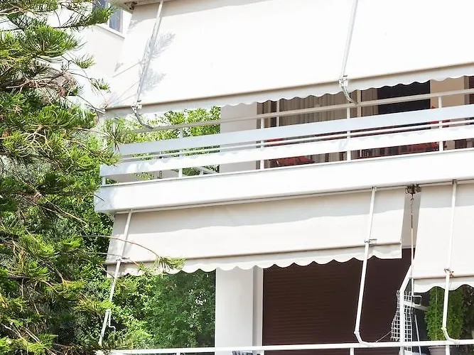 Hotel Bright Cozy Aprt In Glyfada Ateny