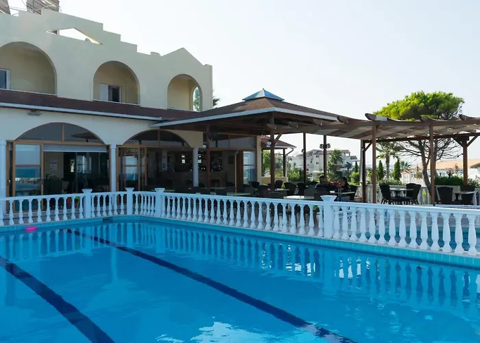 Katerina Hotel Kanali 