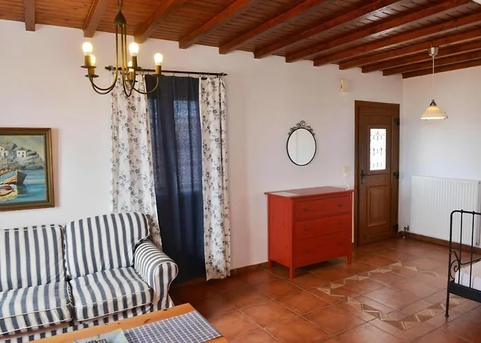 Paradisia Suites Naxos City