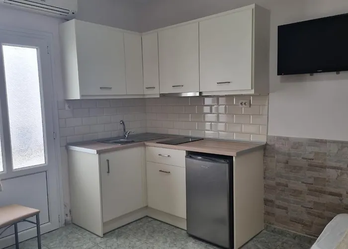 Anna Christina Apartments Metamorfosi 