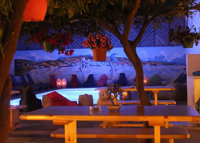 Siren Rooms And Apartments Paros