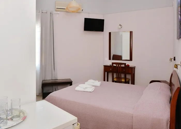 Hotel Villa Plaza Σπέτσες
