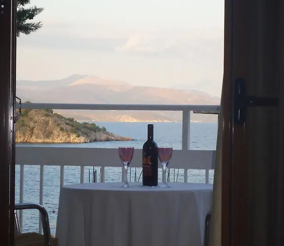 Koronis Hotel Τολό