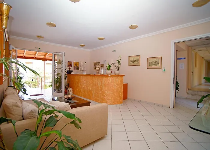 Agios Sostis Aparthotel Κυπαρισσία