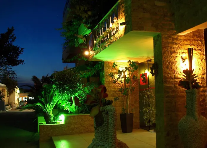 Caravel Hotel Apartments Ixia 