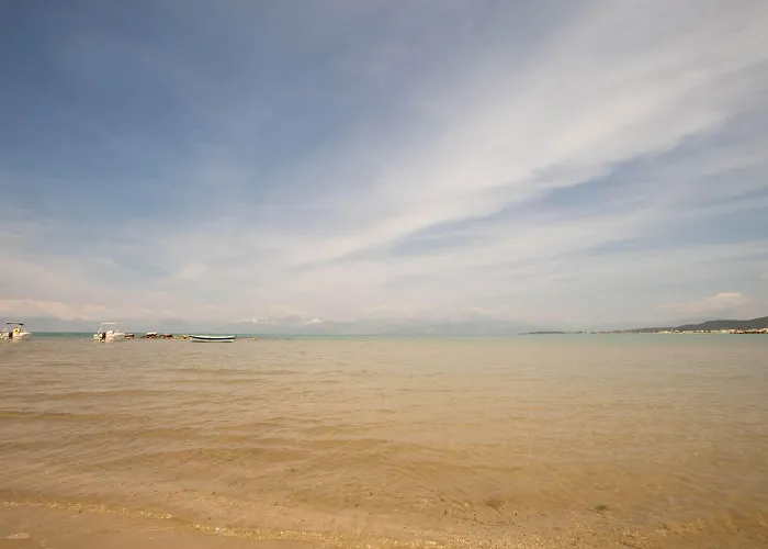 Paradise Village Roda 
