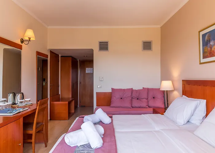 Hotel a Kanoni (Corfu)