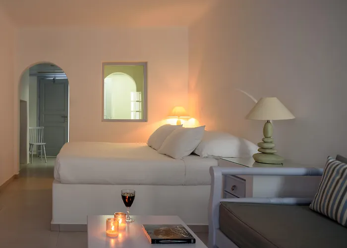 Maison Des Lys - Luxury Suites Akrotiri 