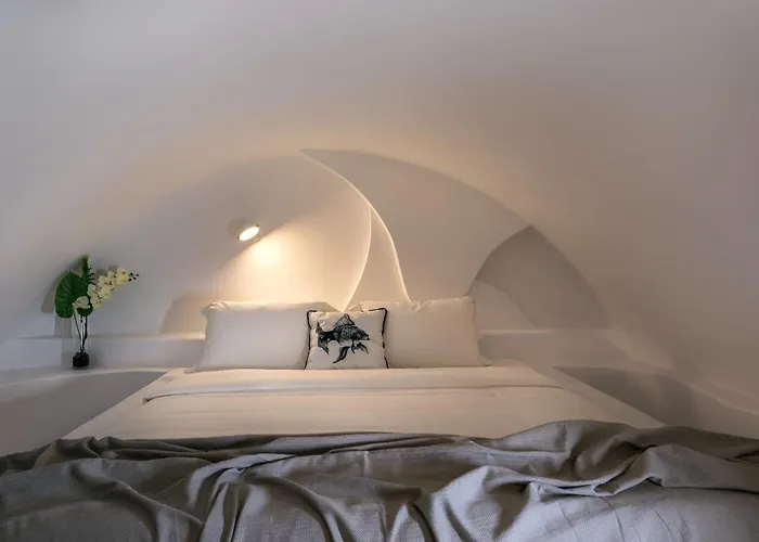 Nefeles Luxury Suites Fira 